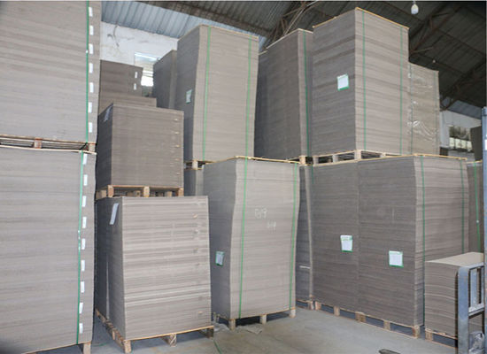 Cartão de embalagem cinza claro de fábrica profissional Cartão de papel cinza