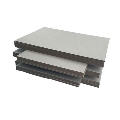 Folhas de cartão de fibras cinzentas, papel de cartão, rolos de papel não revestidos para embalagem