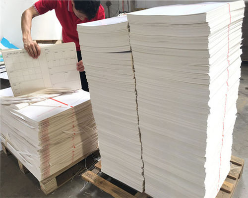 Cartão de papel à prova de umidade com vantagens de serviço de embalagem e envio experientes