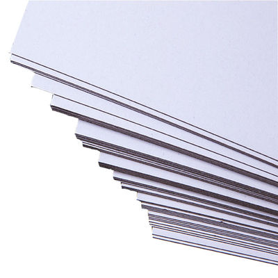 Papel de cartão duplex resistente à umidade superfície lisa para embalagem e impressão