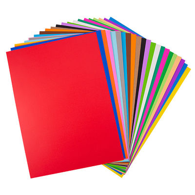 Papel colorido revestido com caolinita de tamanho A4 para projetos de impressão de origami / offset