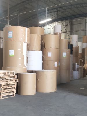 Papel revestido de Kraft Liner para impressão offset e encomenda personalizada aceita