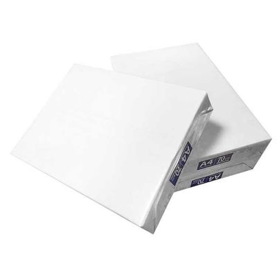 Papel de cópia de tamanho A4 de 70 Gsm 100% livre de madeira para impressão multiuso